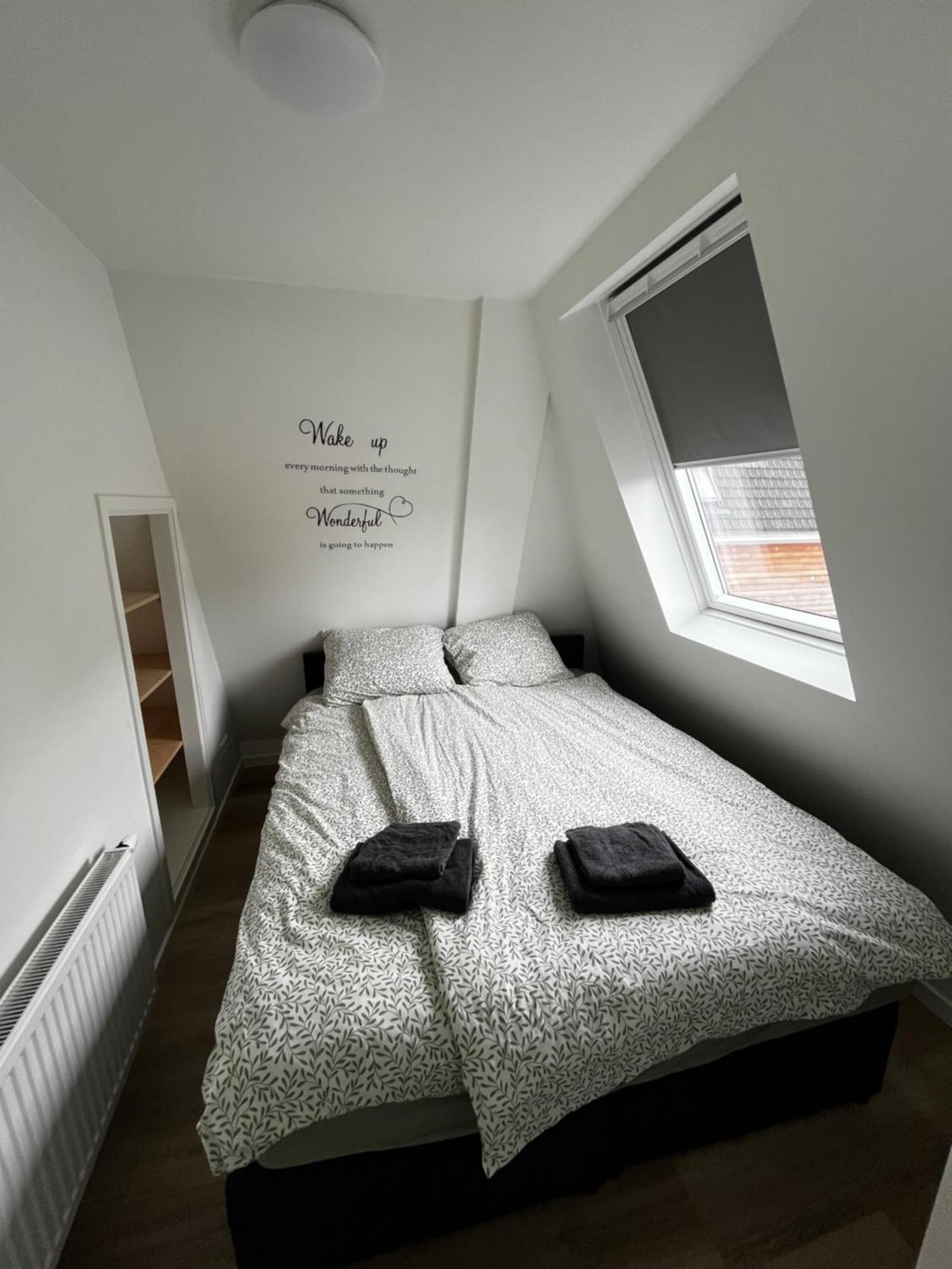Apartement Hotel Stays By Adm Лейден Екстериор снимка
