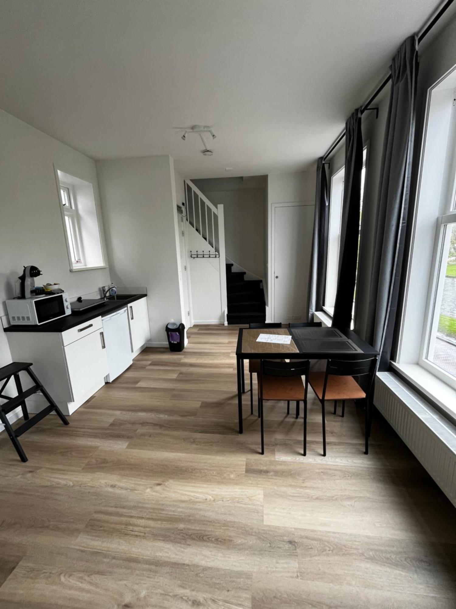 Apartement Hotel Stays By Adm Лейден Екстериор снимка