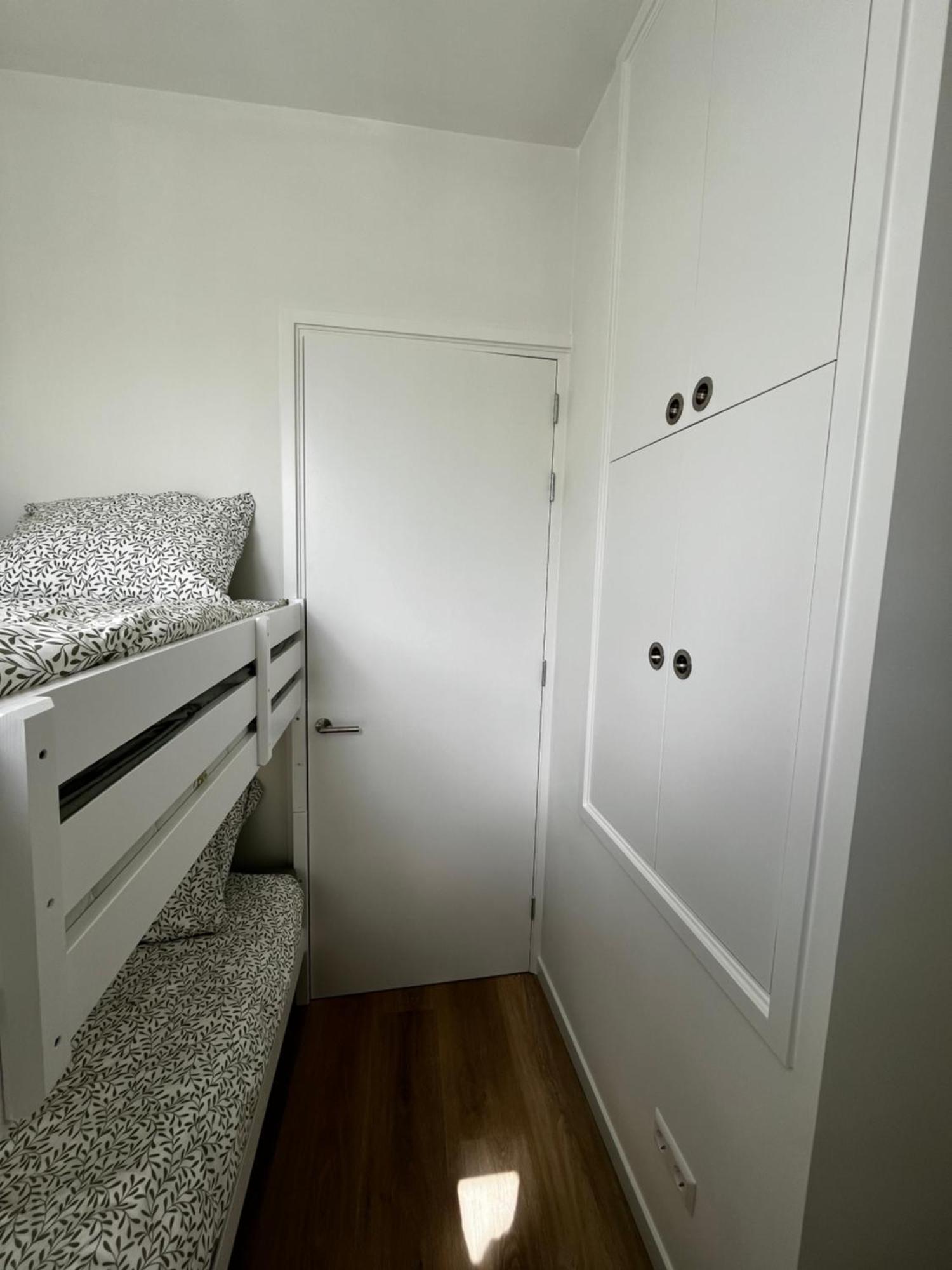 Apartement Hotel Stays By Adm Лейден Екстериор снимка