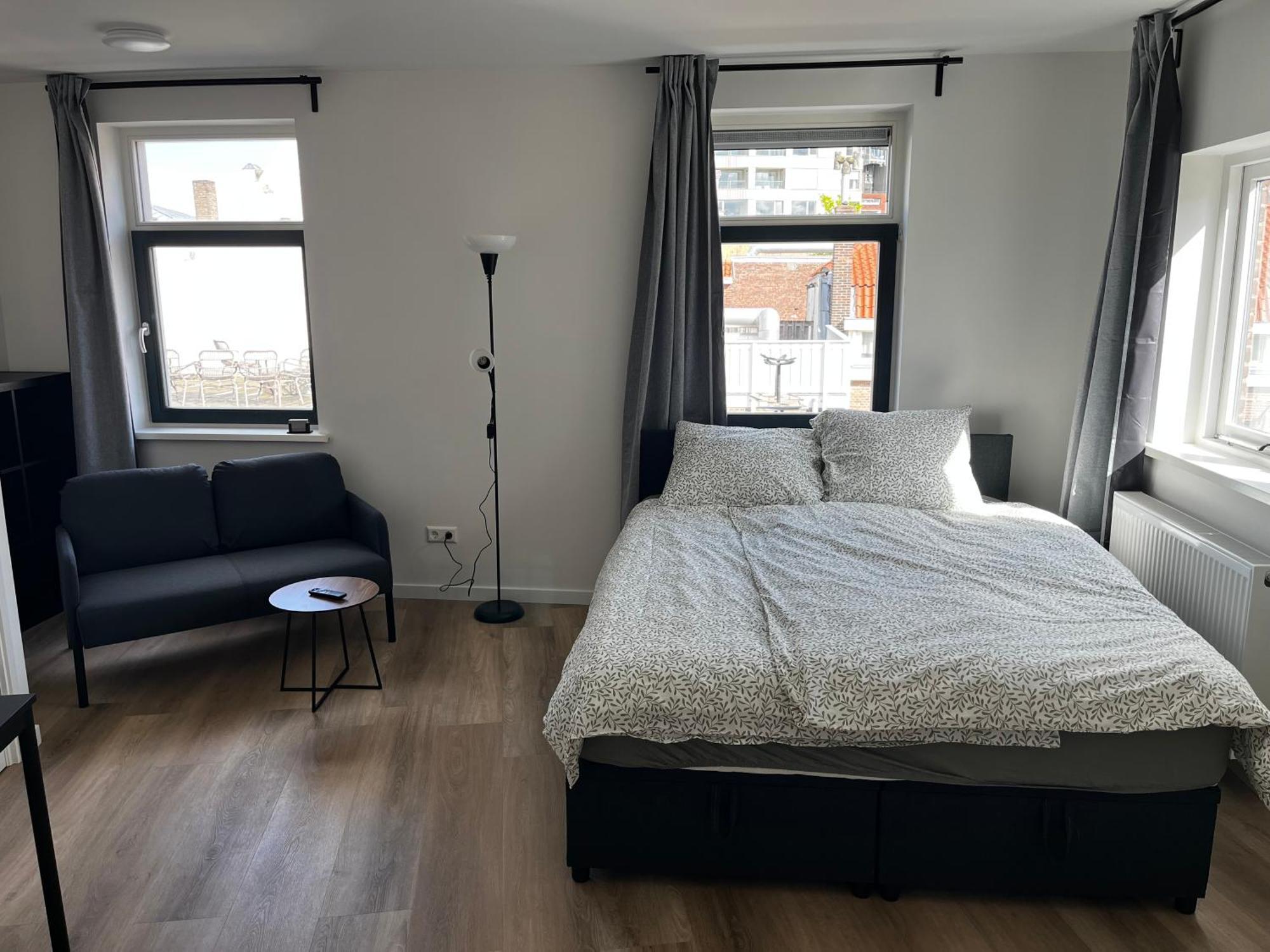 Apartement Hotel Stays By Adm Лейден Екстериор снимка