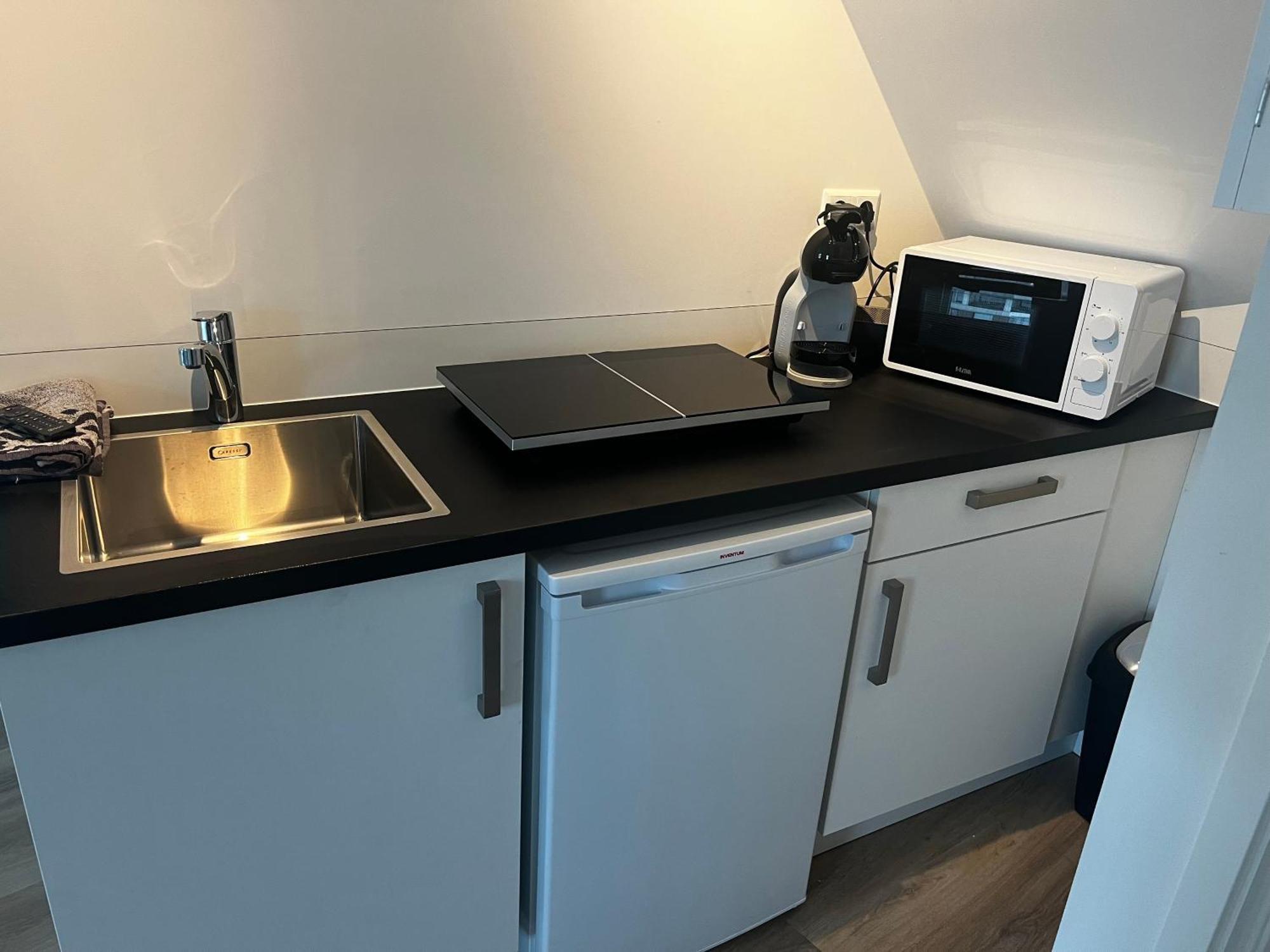Apartement Hotel Stays By Adm Лейден Екстериор снимка