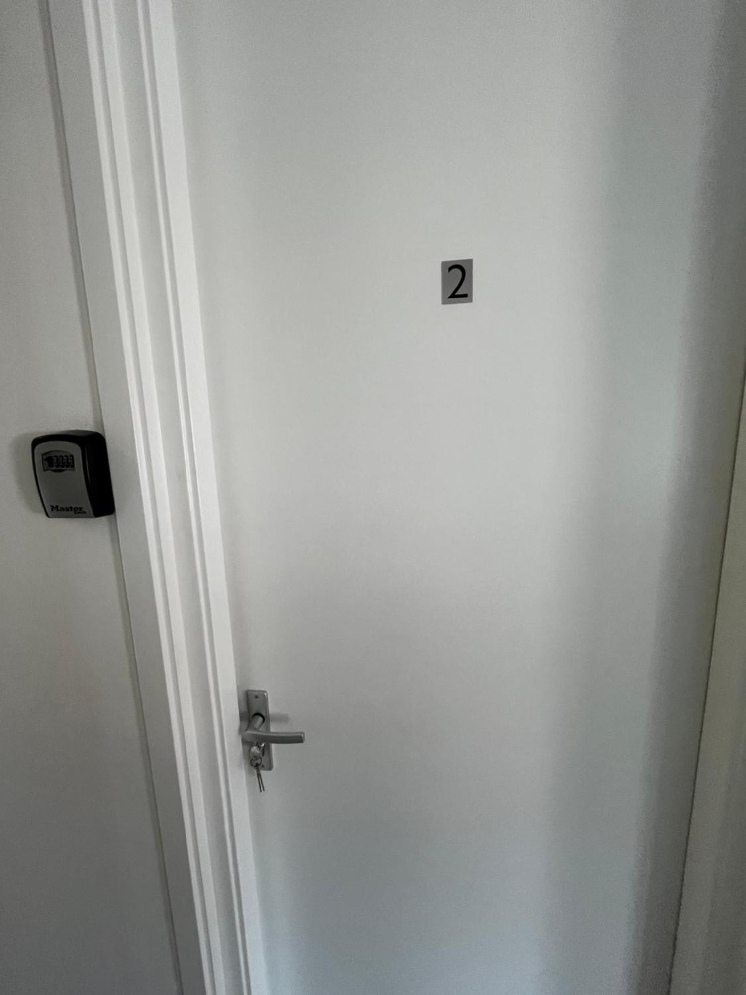 Apartement Hotel Stays By Adm Лейден Екстериор снимка