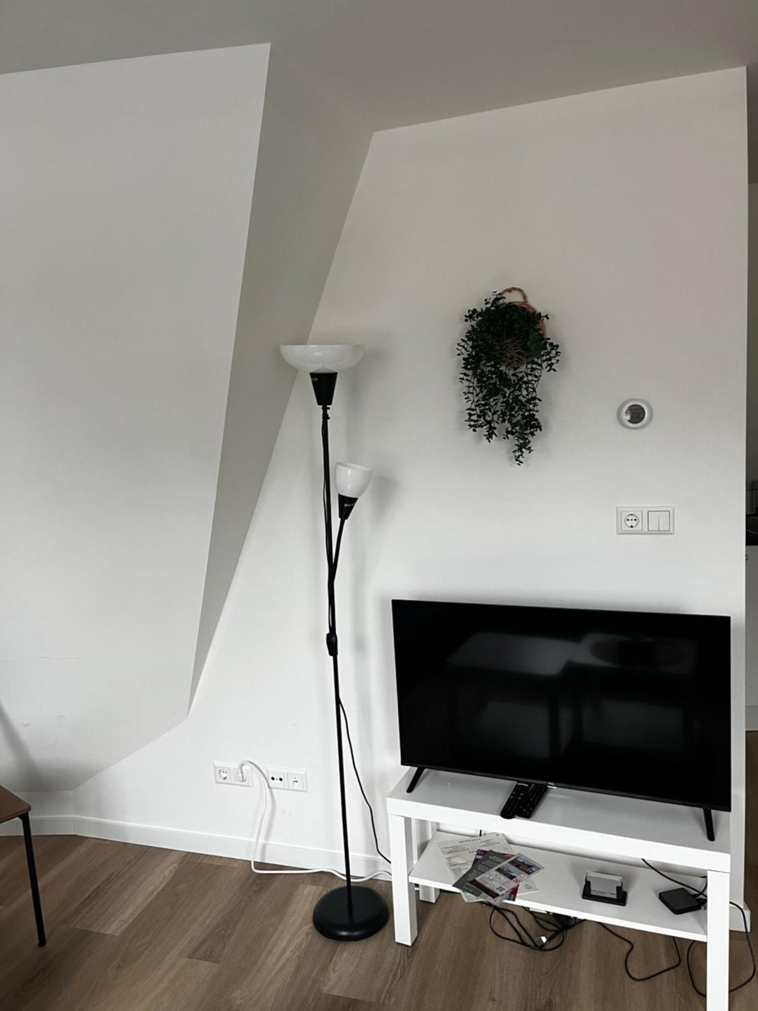 Apartement Hotel Stays By Adm Лейден Екстериор снимка