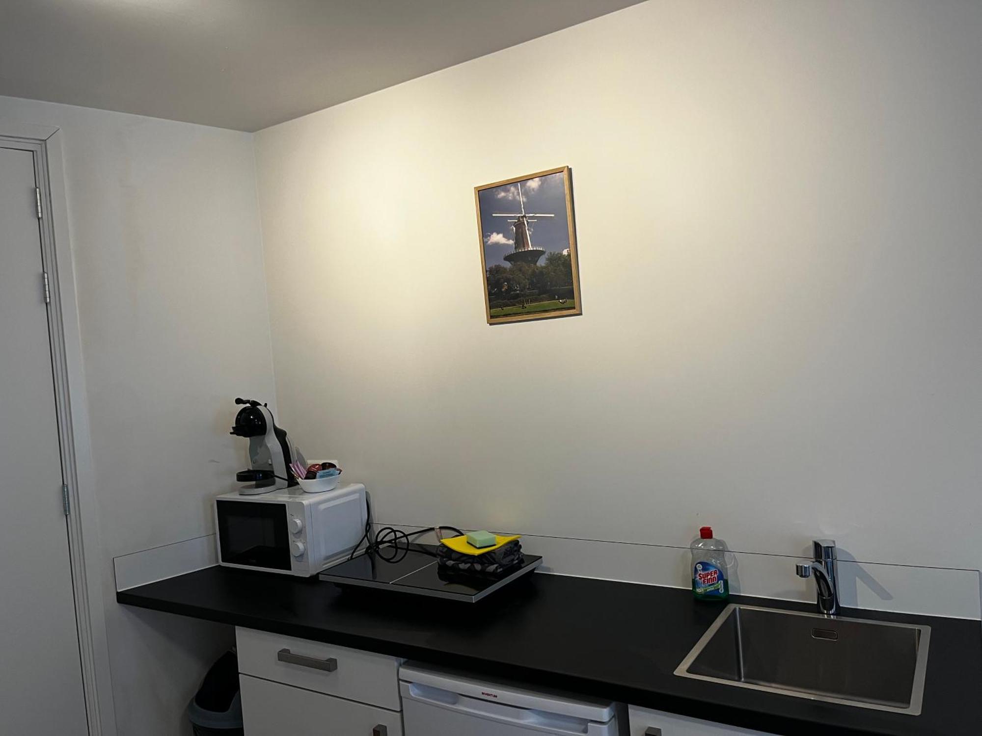 Apartement Hotel Stays By Adm Лейден Екстериор снимка