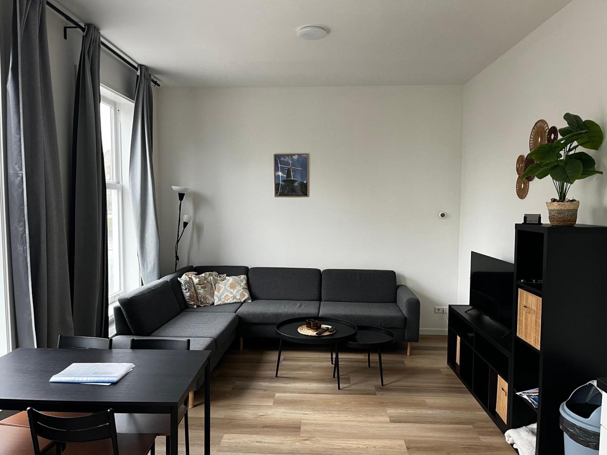 Apartement Hotel Stays By Adm Лейден Екстериор снимка